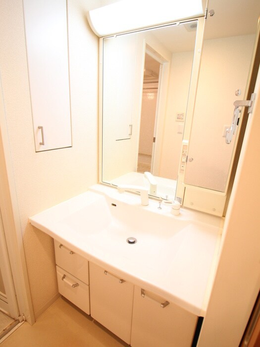 物件内観写真9　(洗面)