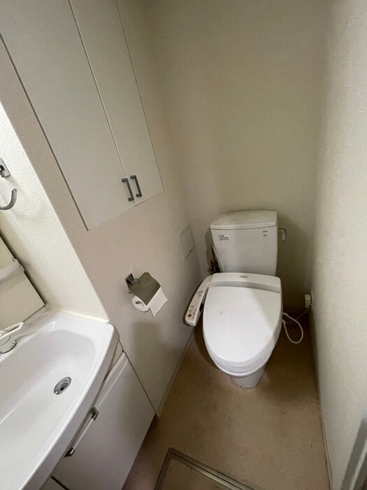 物件内観写真11　(トイレ)