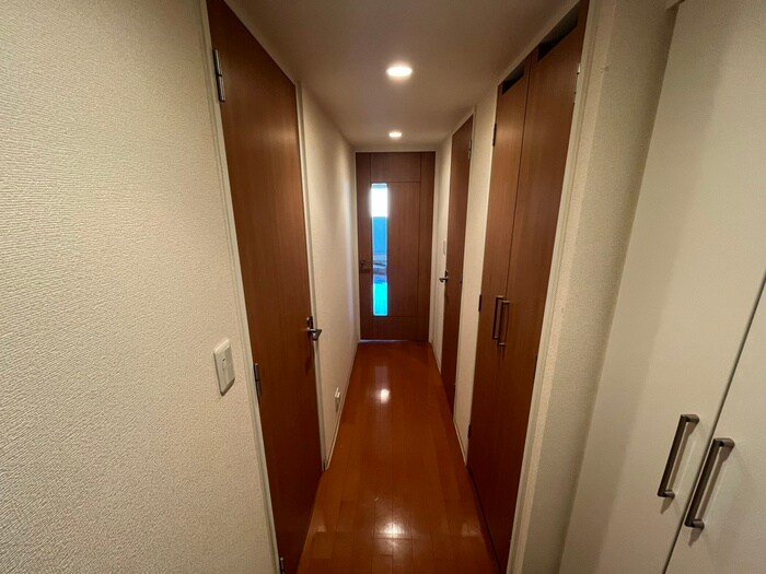 物件内観写真12　(廊下)