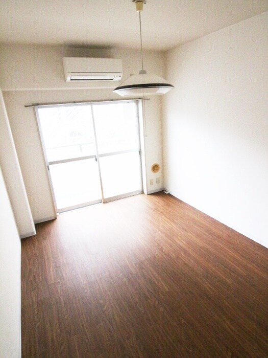 物件内観写真21　(居室)