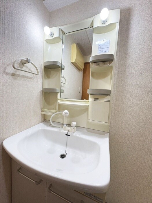 物件内観写真11　(洗面)