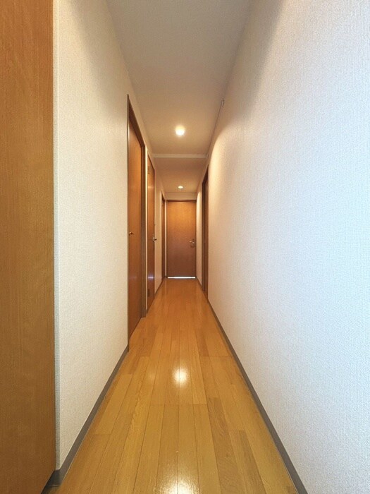 物件内観写真14　(廊下)