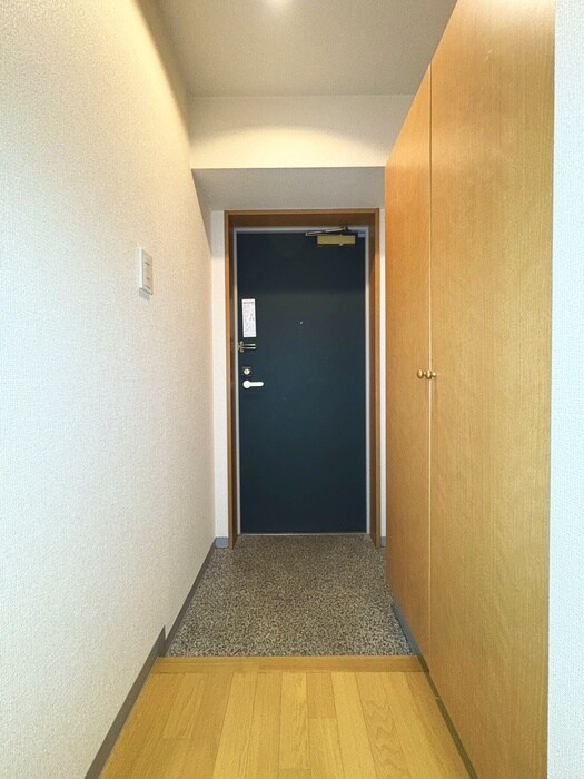 物件内観写真17　(玄関)