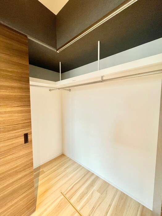 物件内観写真12　(収納)