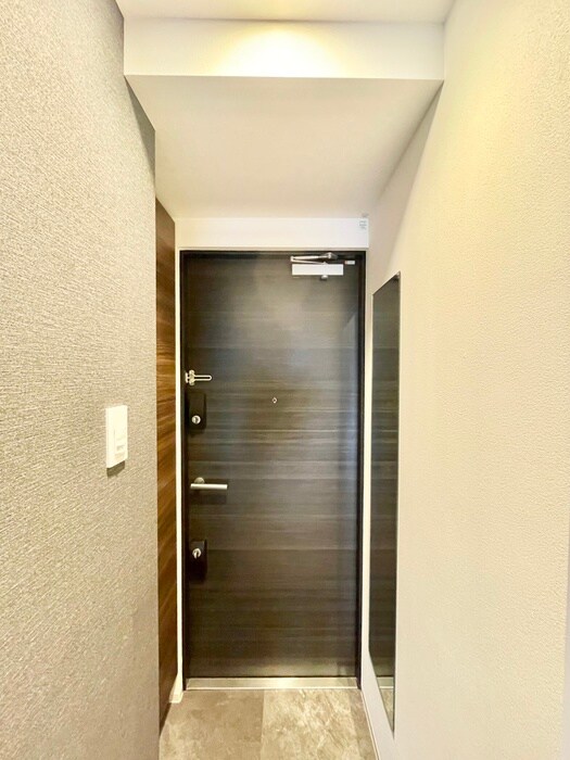物件内観写真16　(玄関)