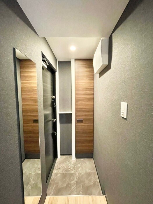 物件内観写真17　(玄関)