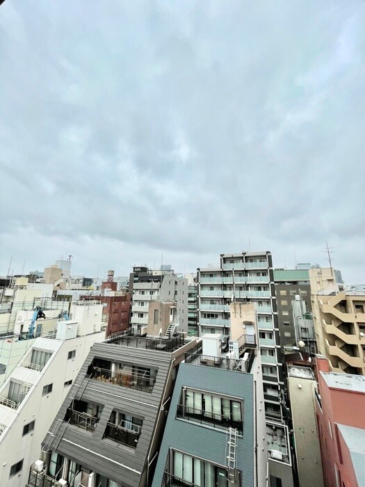 物件内観写真20　(室内からの展望)