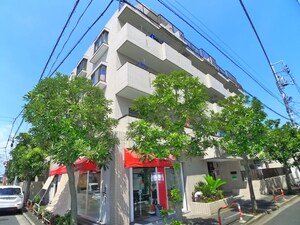 ３５マンション外観写真