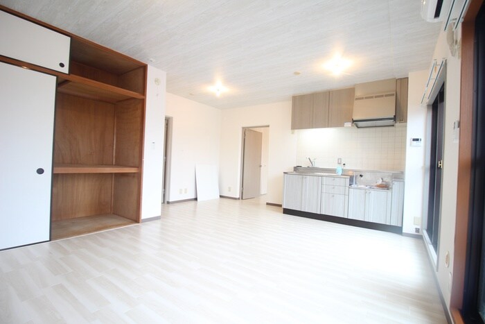 物件内観写真8　(居室)