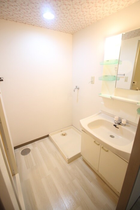 物件内観写真17　(洗濯機置場)