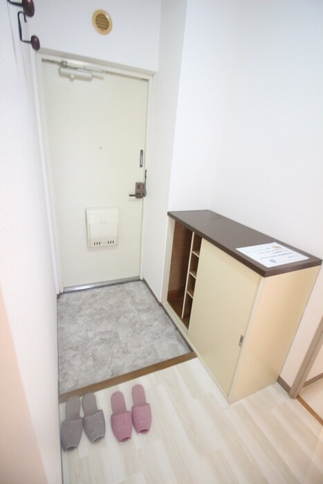 物件内観写真19　(玄関)