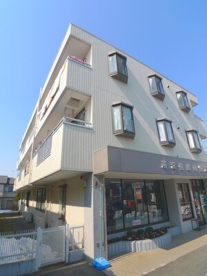 椿峰ロイヤルガ－デン２号館外観写真