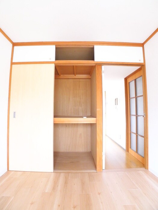 物件内観写真12　(収納)