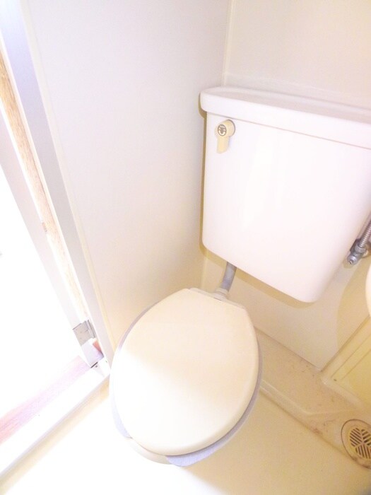 物件内観写真16　(トイレ)