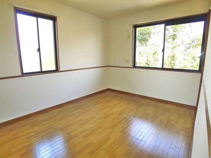 物件内観写真9　(居室)