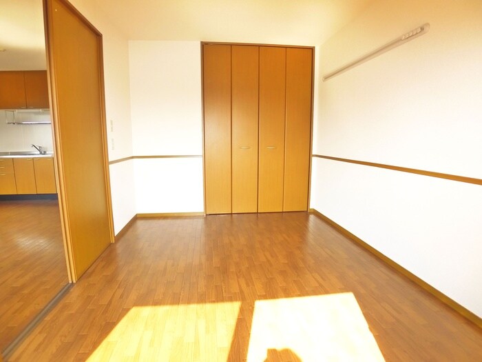 物件内観写真11　(居室)