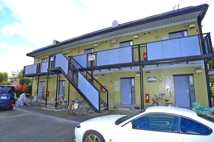 物件外観写真3　(駐車場)