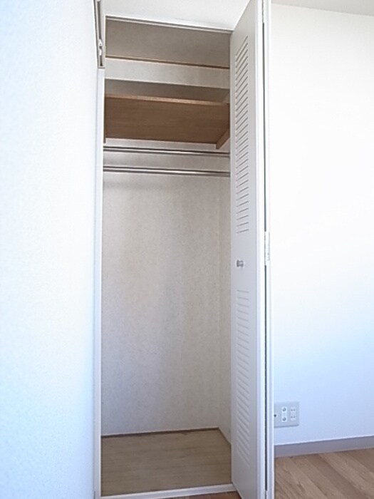 物件内観写真16　(収納)