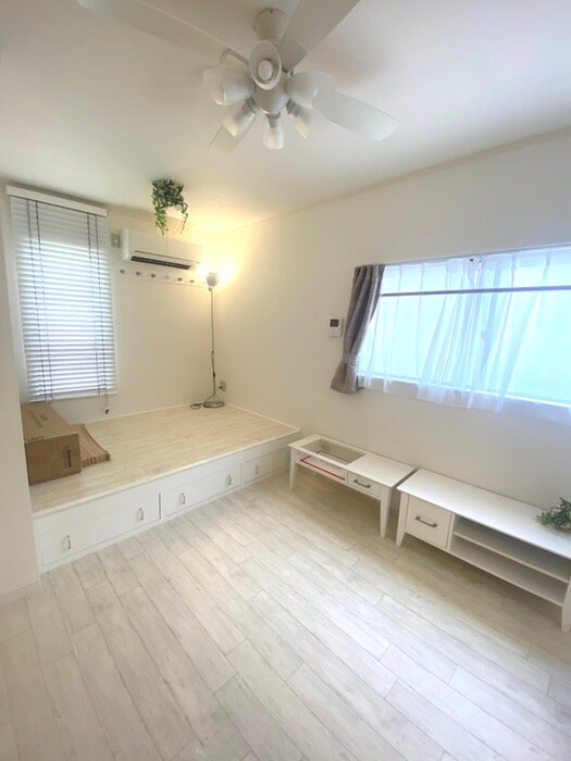 物件内観写真8　(居室)