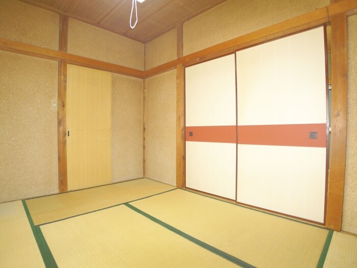 物件内観写真8　(居室)