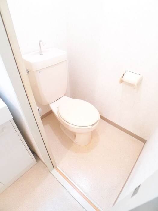 物件内観写真11　(トイレ)