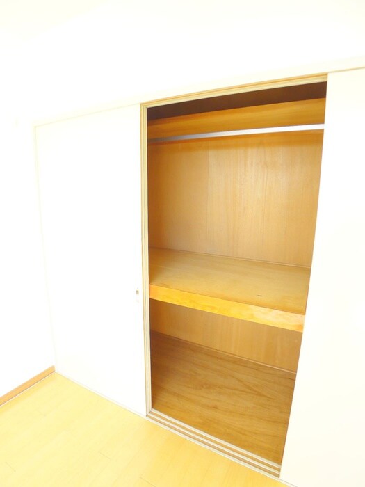 物件内観写真16　(収納)