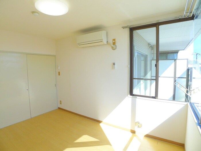 物件内観写真22　(居室)