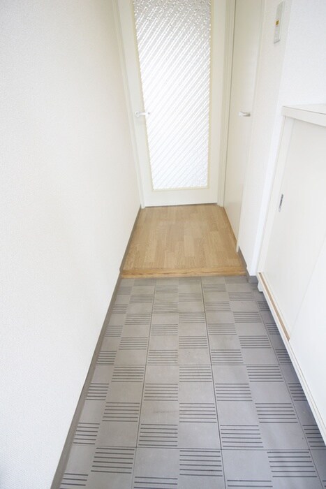 物件内観写真14　(玄関)