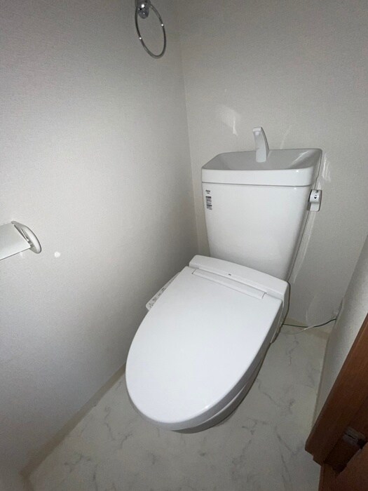 物件内観写真12　(トイレ)