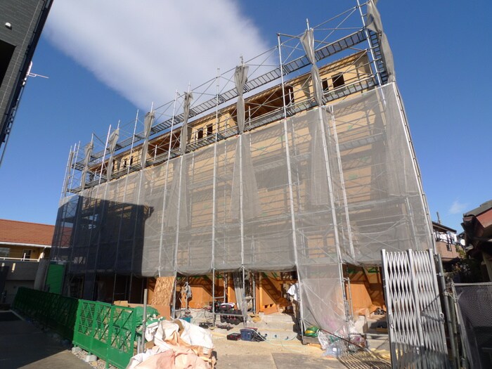 物件外観写真1　(建築中)