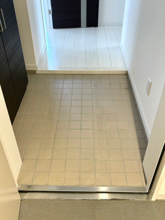 物件内観写真14　(玄関)