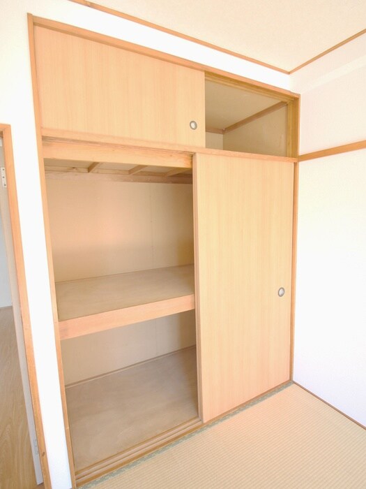 物件内観写真13　(収納)