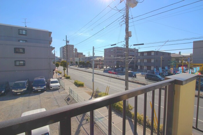 物件内観写真16　(室内からの展望)