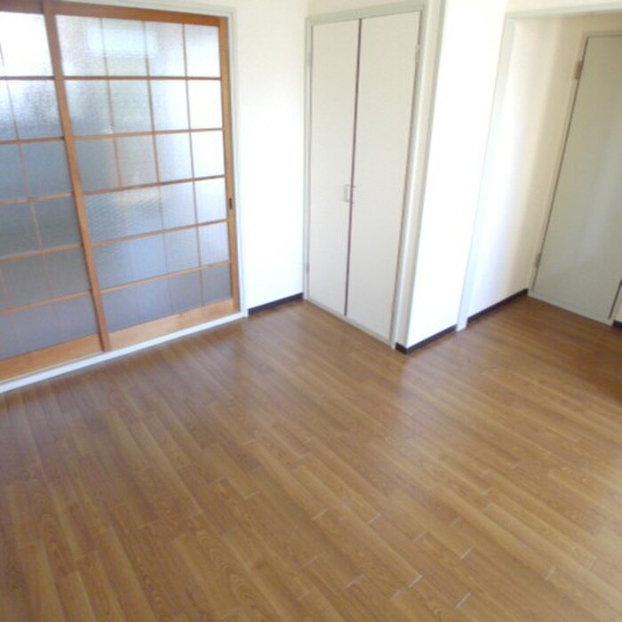 物件内観写真4　(居室)