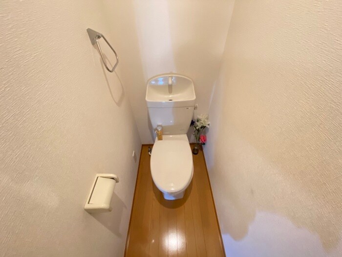 物件内観写真14　(トイレ)
