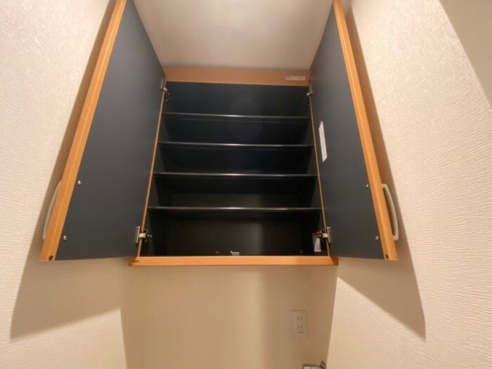 物件内観写真16　(収納)