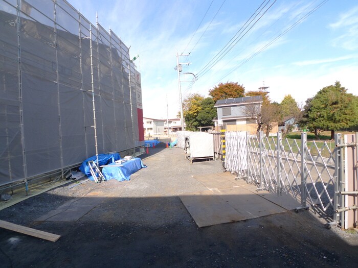 物件外観写真3　(駐輪場)