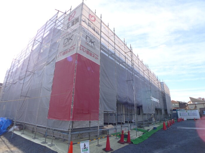 物件外観写真6　(建築中)