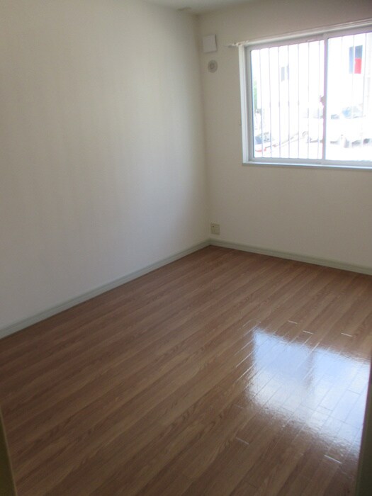 物件内観写真13　(居室)