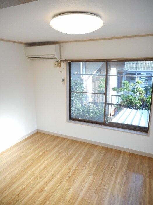 物件内観写真11　(居室)