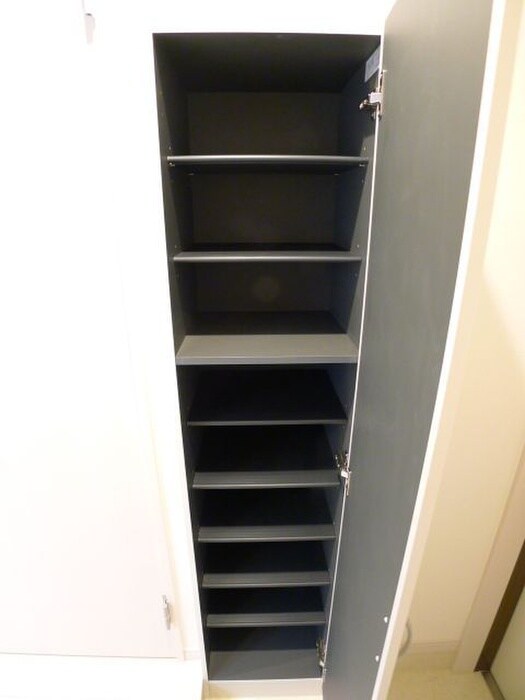 物件内観写真18　(靴箱)