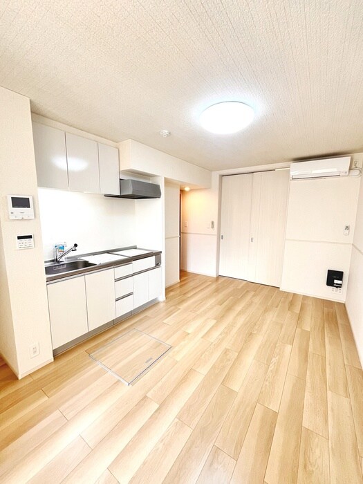 物件内観写真22　(居室)