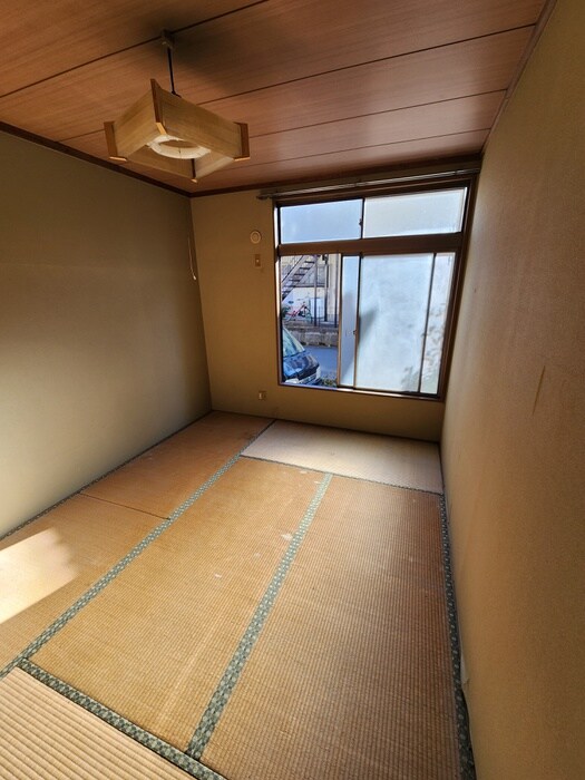 物件内観写真4　(居室)