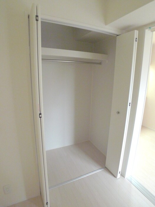 物件内観写真16　(収納)