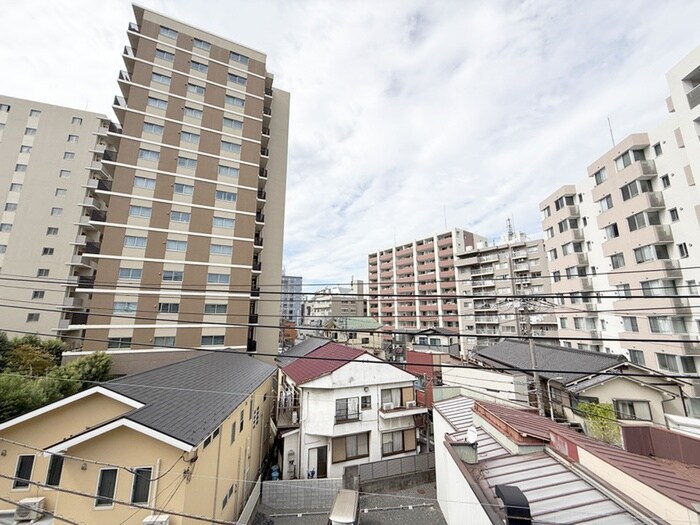 物件内観写真20　(室内からの展望)