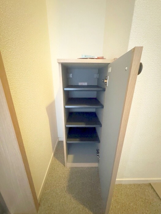 物件内観写真15　(靴箱)