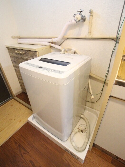 物件内観写真18　(洗濯機置場)