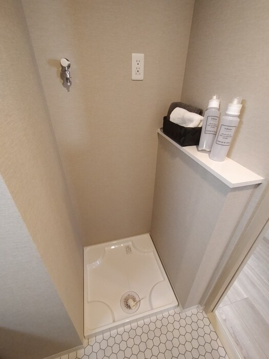 物件内観写真15　(洗濯機置場)