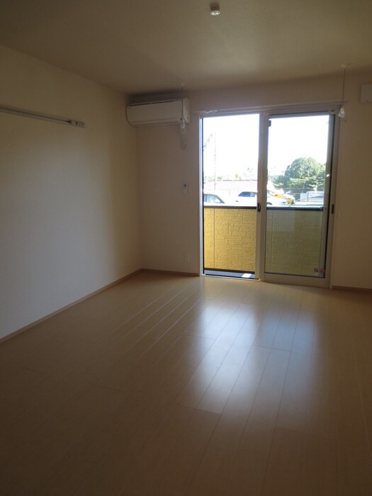 物件内観写真13　(居室)