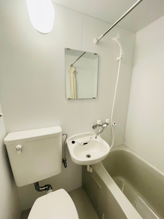 物件内観写真8　(洗面)